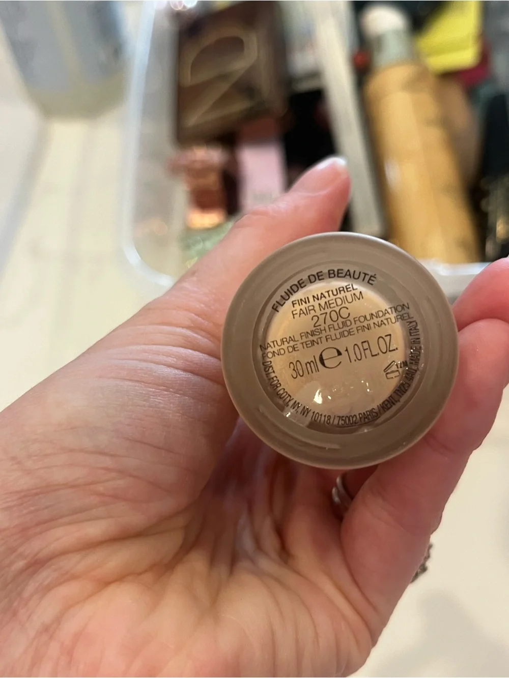 Gucci Pink Cap Liquid Foundation -